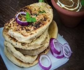 PANEER STUFFED NAAN 